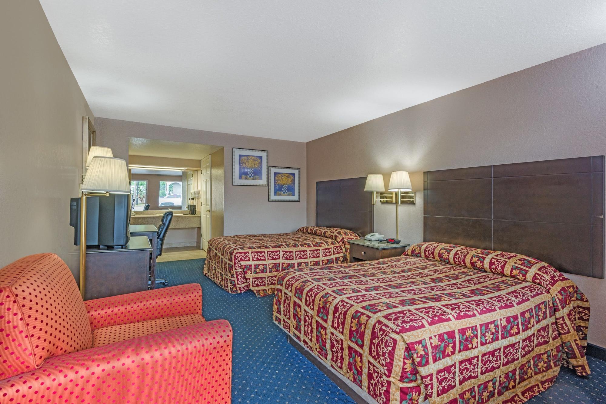 Super 8 By Wyndham San Antonio Pearl District Downtown Motel Eksteriør billede