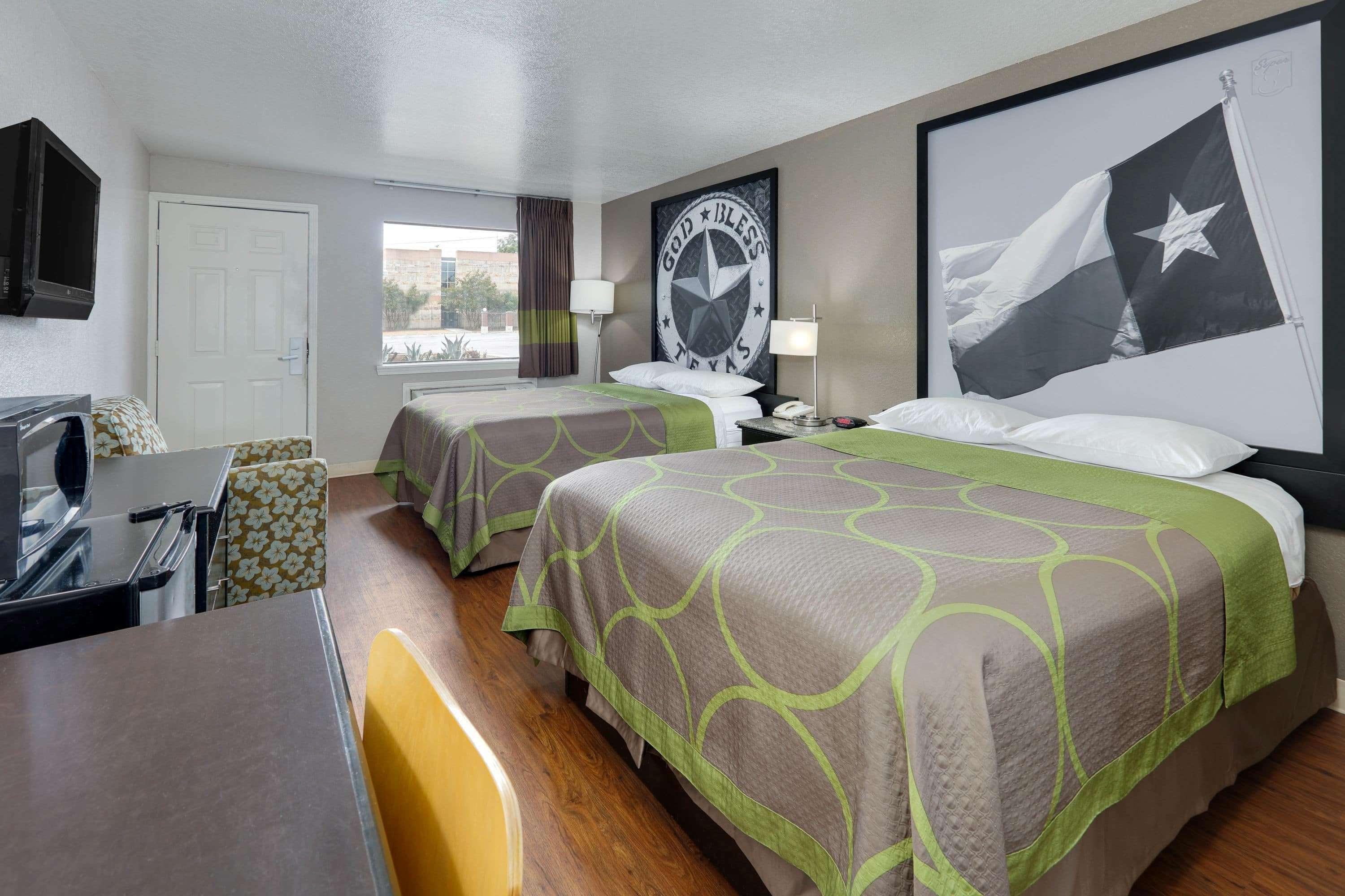Super 8 By Wyndham San Antonio Pearl District Downtown Motel Eksteriør billede