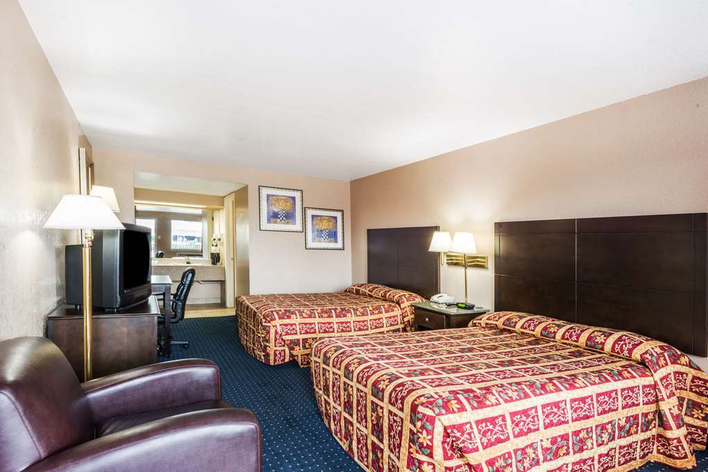Super 8 By Wyndham San Antonio Pearl District Downtown Motel Værelse billede