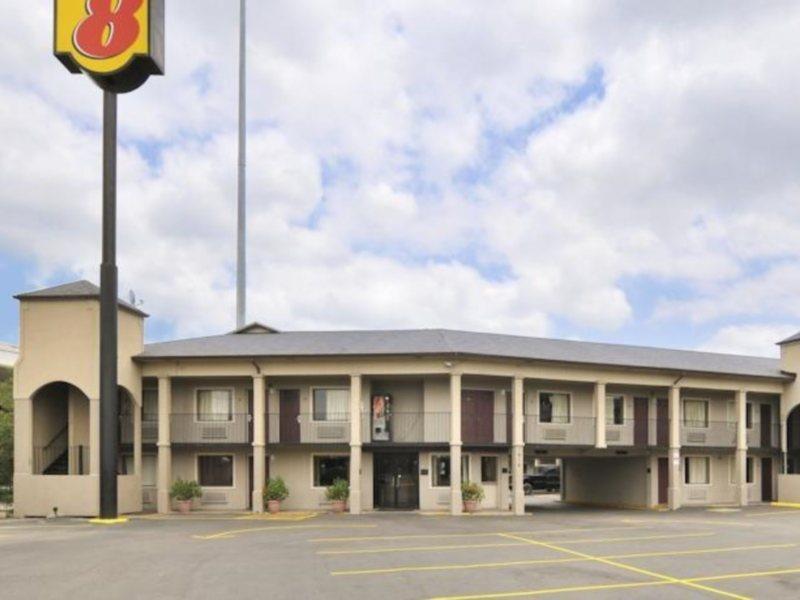 Super 8 By Wyndham San Antonio Pearl District Downtown Motel Eksteriør billede